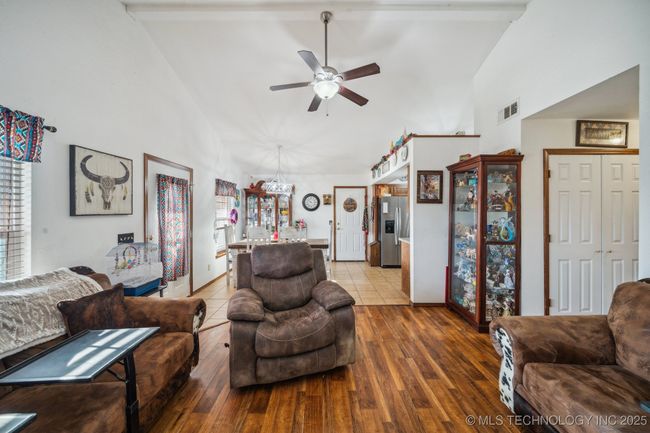 393074 E 1150 Rd, House other with 3 bedrooms, 2 bathrooms and null parking in Weleetka OK | Image 11