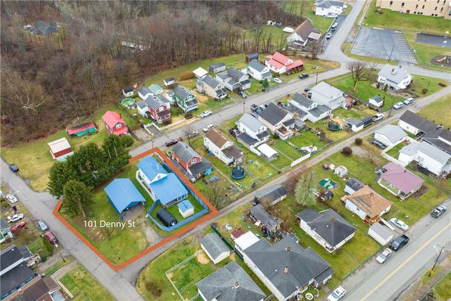 101 Denny St, House other with 2 bedrooms, 1 bathrooms and 4 parking in Bobtown PA | Image 4
