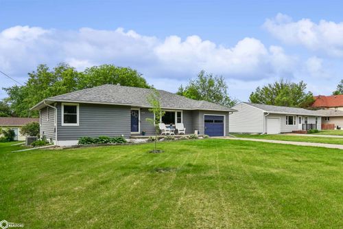 1820 4th Ave, Grinnell, IA, 50112-2068 | Card Image
