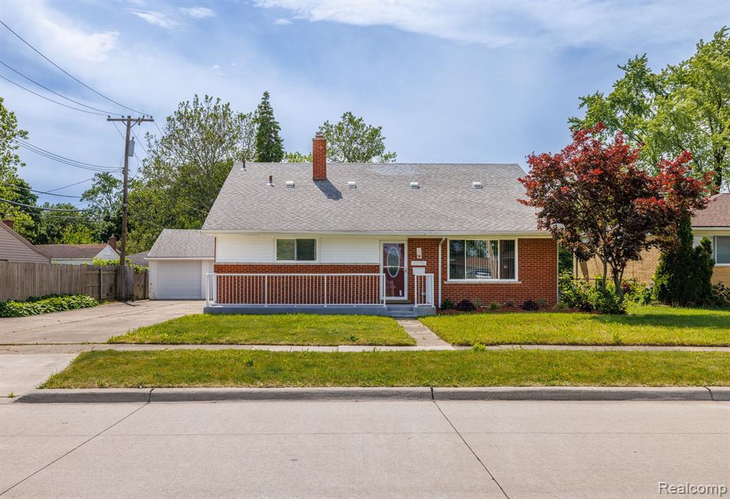 Greenbriar Ave, Warren, MI 48092
