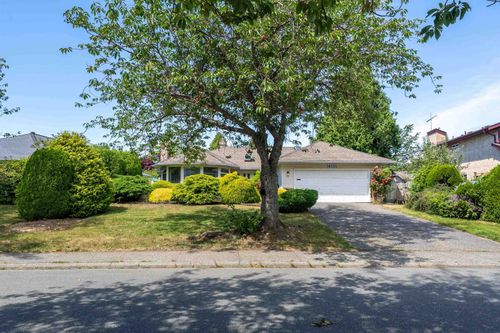 14151 16a Ave, Surrey, BC, V4A6K7 | Card Image