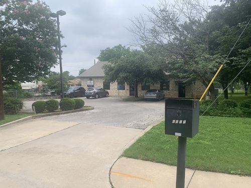 8011 Brodie Ln, Austin, TX, 78745-7435 | Card Image