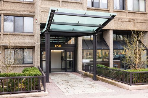 402-1731 Beacon St, Brookline, MA, 02445 | Card Image