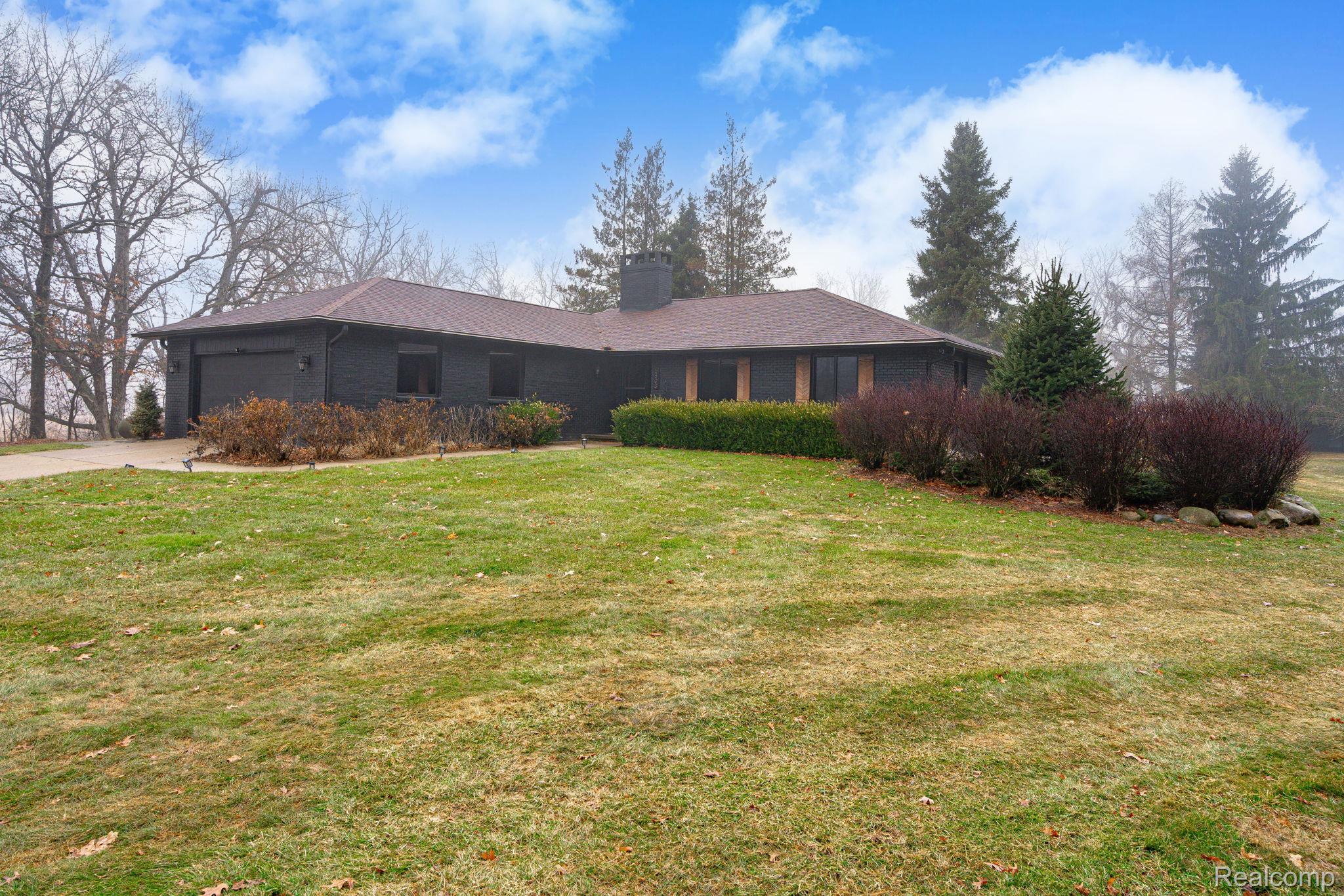 Residential in Leoni Township 2