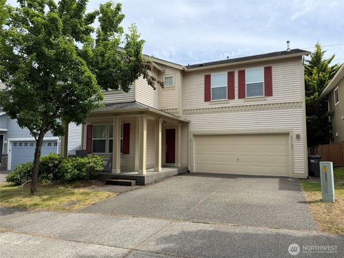 37107 Se Stewart St, Snoqualmie, WA, 98065-8711 | Card Image