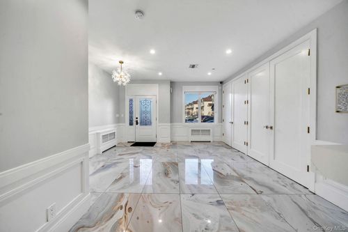 48 Garden Ter, Spring Valley, NY, 10977-2118 | Card Image