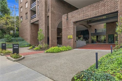 205-5000 5th Ave, Shadyside, PA, 15232-2150 | Card Image