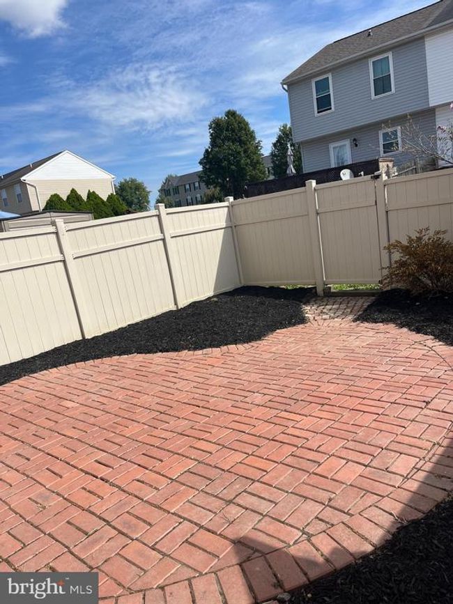 4 Johnamac S, Townhouse with 3 bedrooms, 3 bathrooms and null parking in LITTLESTOWN PA | Image 33
