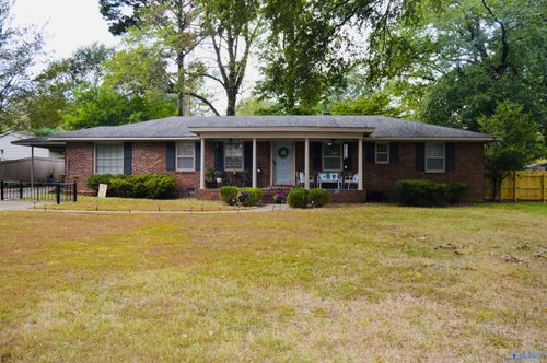 1711 Summerlane Se, Decatur, AL, 35601-4556 | Card Image
