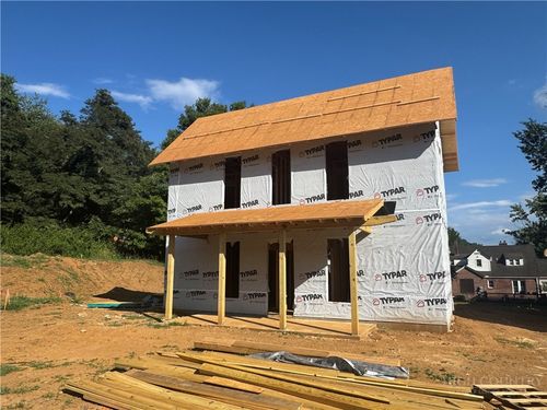 2 N Jefferson Ave, West Jefferson, NC, 28694-8050 | Card Image