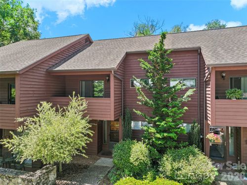 36 Meadows Ln, Maggie Valley, NC, 28751-9579 | Card Image