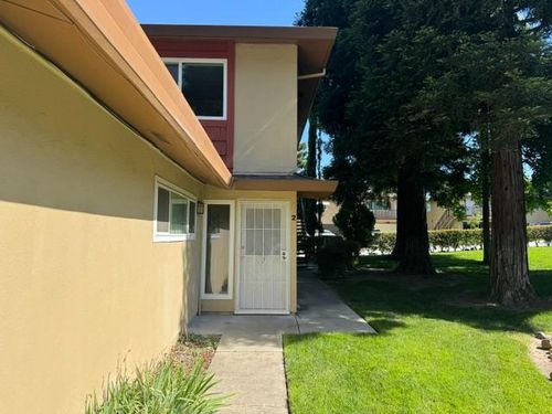 2-5128 Rhode Island Dr, Sacramento, CA, 95841-4747 | Card Image