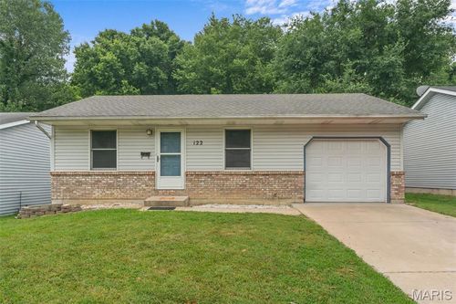 122 Burnside Street, Washington, MO, 63090 | Card Image