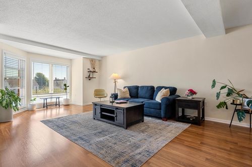 305-314 Riverside Ave, Medford, MA, 02155-5761 | Card Image