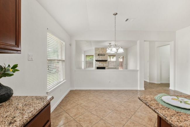 155 San Miniato St, House other with 4 bedrooms, 2 bathrooms and 3 parking in Georgetown TX | Image 9