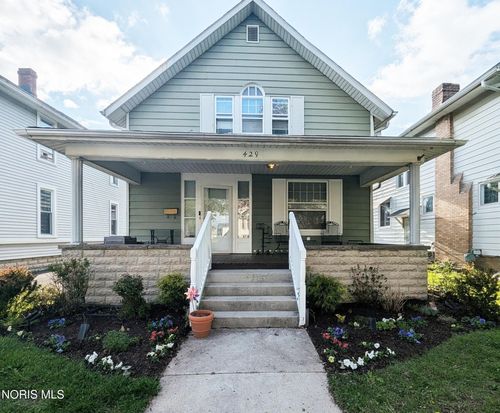 429 Union St, Fostoria, OH, 44830-2267 | Card Image