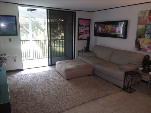 208a-5570 Nw 44th St, Lauderhill, FL, 33319-6153 | Card Image