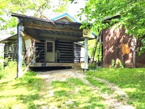 106 Log Home Ln, Moss, TN, 38575-6241 | Card Image