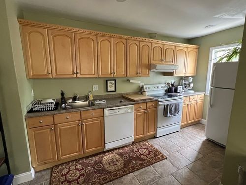 1-97 Grove St, Watertown, MA, 02472-2826 | Card Image