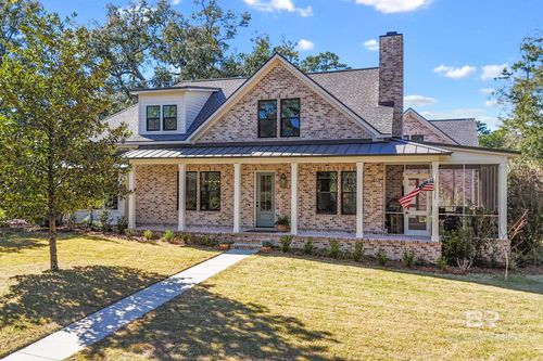 152 Pinecrest Ln, Fairhope, AL, 36532-1215 | Card Image