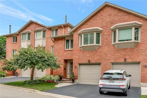 12-30 Osler Dr, Dundas, ON, L9H6W2 | Card Image