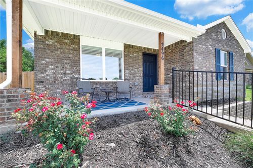 2496 N Raven Ln, Fayetteville, AR, 72704-5439 | Card Image