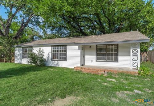 803 Golf Course Rd, Gatesville, TX, 76528-2418 | Card Image