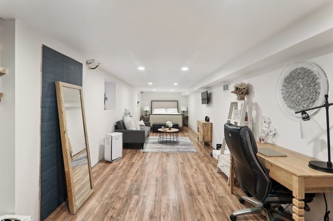 3617 N Whipple St, Home with 6 bedrooms, 2 bathrooms and 2 parking in CHICAGO IL | Image 11
