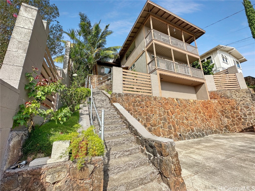 Peter St, Honolulu, HI 96816 #1