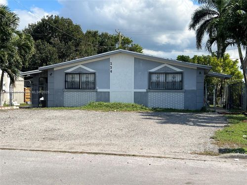 236 Nw 9th Ave, South Bay, FL, 33493-1618 | Card Image