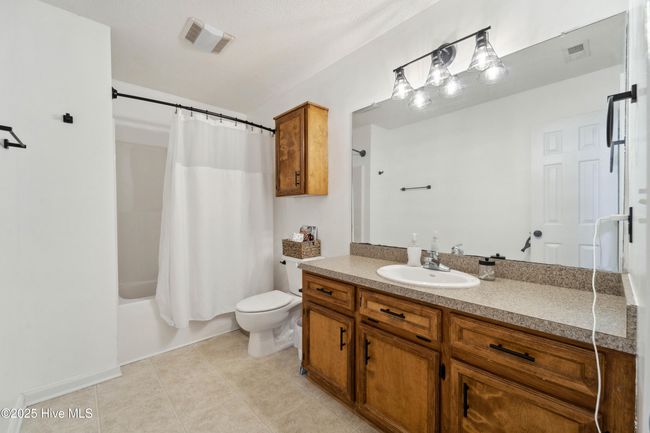 109 King St, House other with 3 bedrooms, 2 bathrooms and 1 parking in Jacksonville NC | Image 26