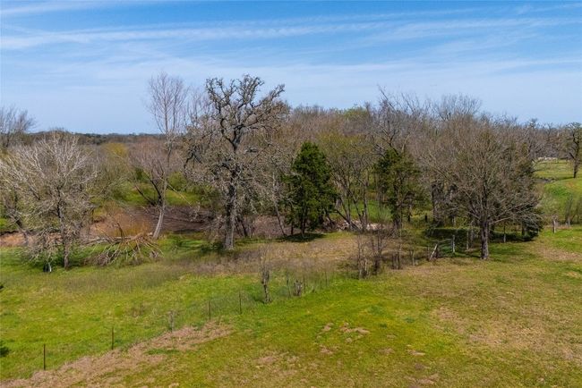 491 Herron Trl, Home with 3 bedrooms, 2 bathrooms and 8 parking in McDade TX | Image 35