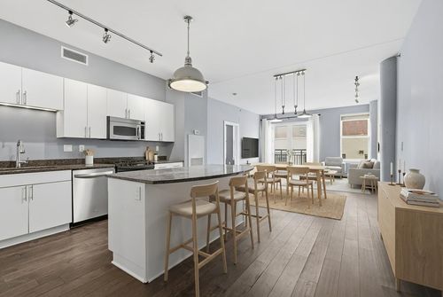 unit-219-401 N 2nd St, Minneapolis, MN, 55401-1582 | Card Image