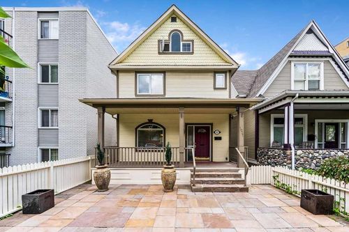 1027 13 Avenue Sw, Calgary, AB, T2R0L5 | Card Image