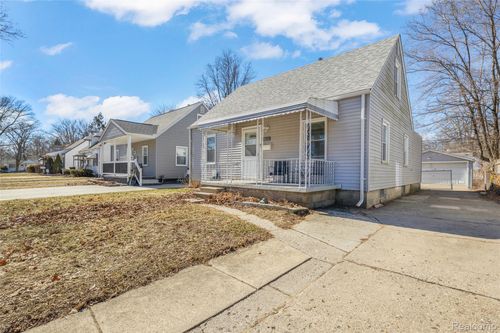4422 4th St, Wayne, MI, 48184-2175 | Card Image