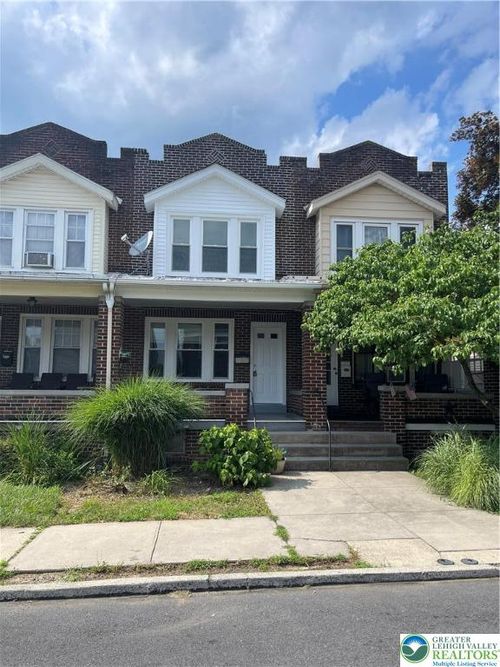 1931 W Cedar St, Allentown, PA, 18104-4005 | Card Image