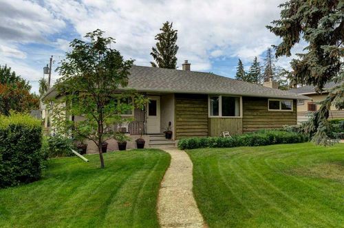 39 Gladys Ridge Road Sw, Calgary, AB, T3E4H7 | Card Image