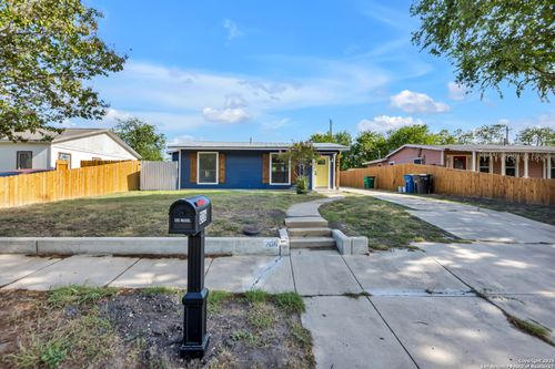 206 Sussex Ave, San Antonio, TX, 78221-1906 | Card Image