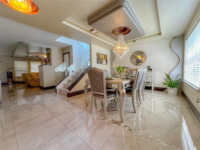 6702 Shining Sumac Ave, House other with 5 bedrooms, 3 bathrooms and 2 parking in Houston TX | Image 7