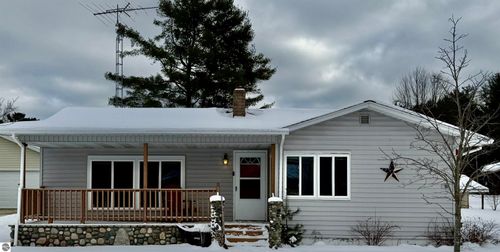 704 Wadsworth St, East Tawas, MI, 48730-9778 | Card Image