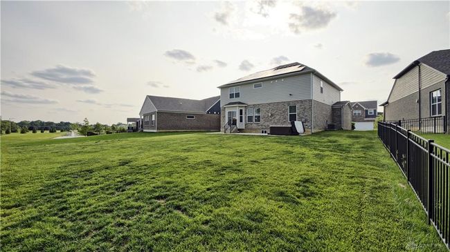3899 Pepperwell Cir, House other with 4 bedrooms, 3 bathrooms and null parking in Dayton OH | Image 66