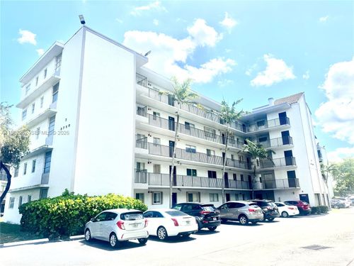 apt-202-8750 N Sherman Cir, Miramar, FL, 33025-2082 | Card Image