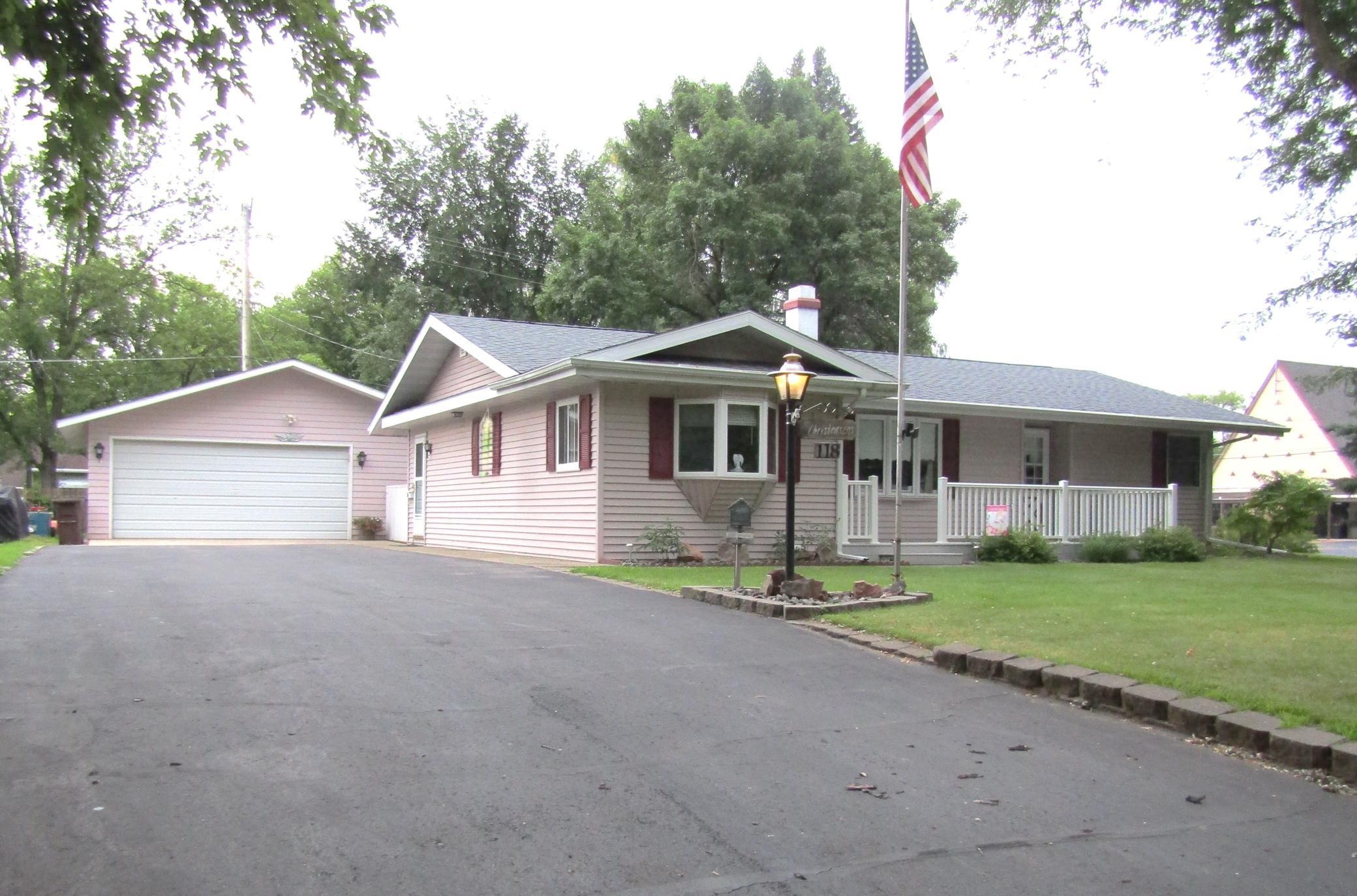 13th St, Montevideo, MN 56265
