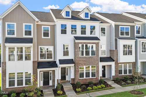 108-339 Chesapeake Commons St, Garner, NC, 27529-5356 | Card Image