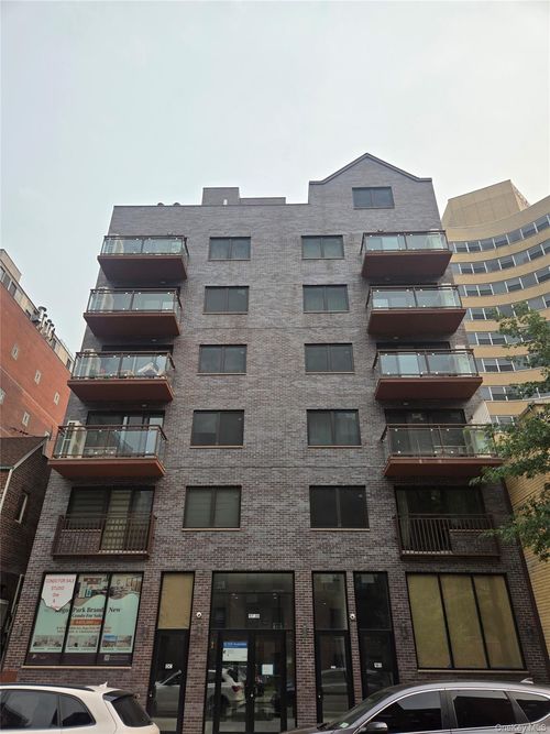 7a-97-40 64th Ave, Flushing, NY, 11374-2264 | Card Image