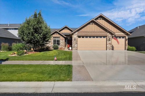 1116 N World Cup Ln, Eagle, ID, 83616-6189 | Card Image