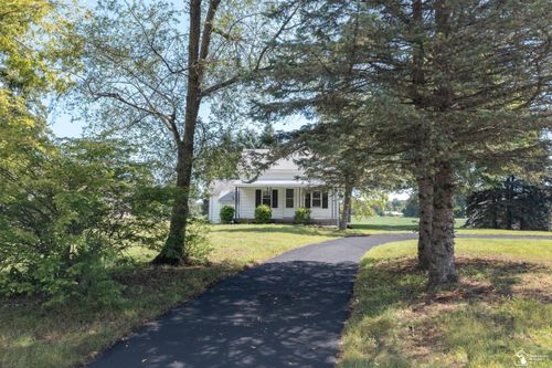 9230 Crabb Rd, Temperance, MI, 48182-9338 | Card Image
