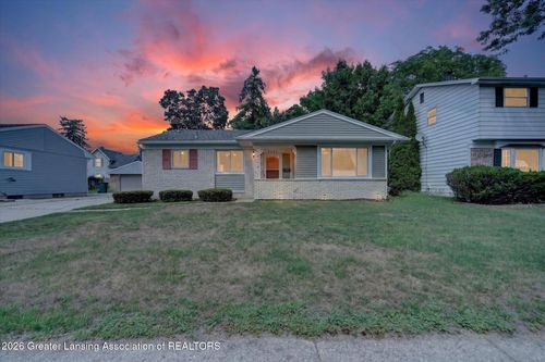 2132 Holly Way, Lansing, MI, 48910-2545 | Card Image