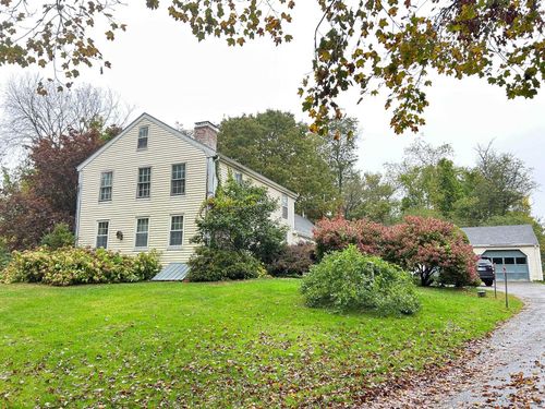 188 Drinkwater Rd, Kensington, NH, 03833-5603 | Card Image