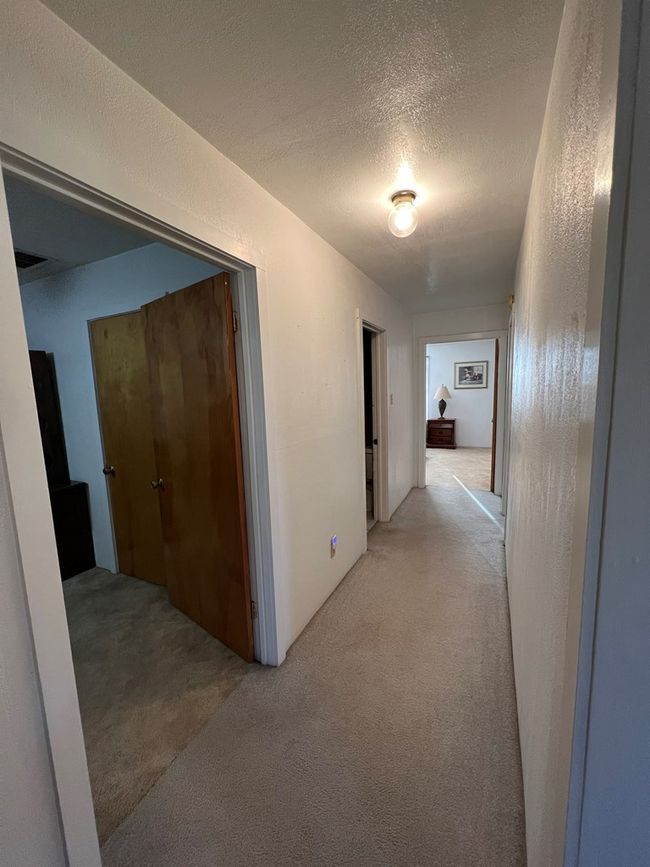 300 N State St, House other with 3 bedrooms, 2 bathrooms and 2 parking in Fort Davis TX | Image 24